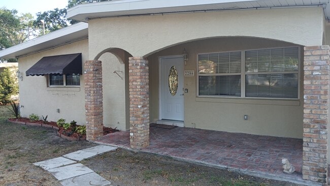 Building Photo - 2286 Sherwood Dr