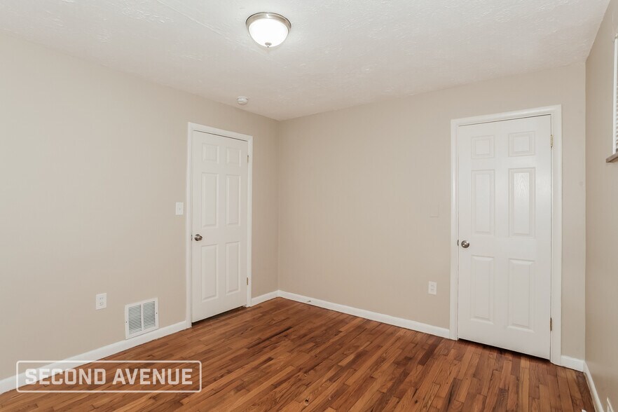 Building Photo - 550 Fairbanks Ave