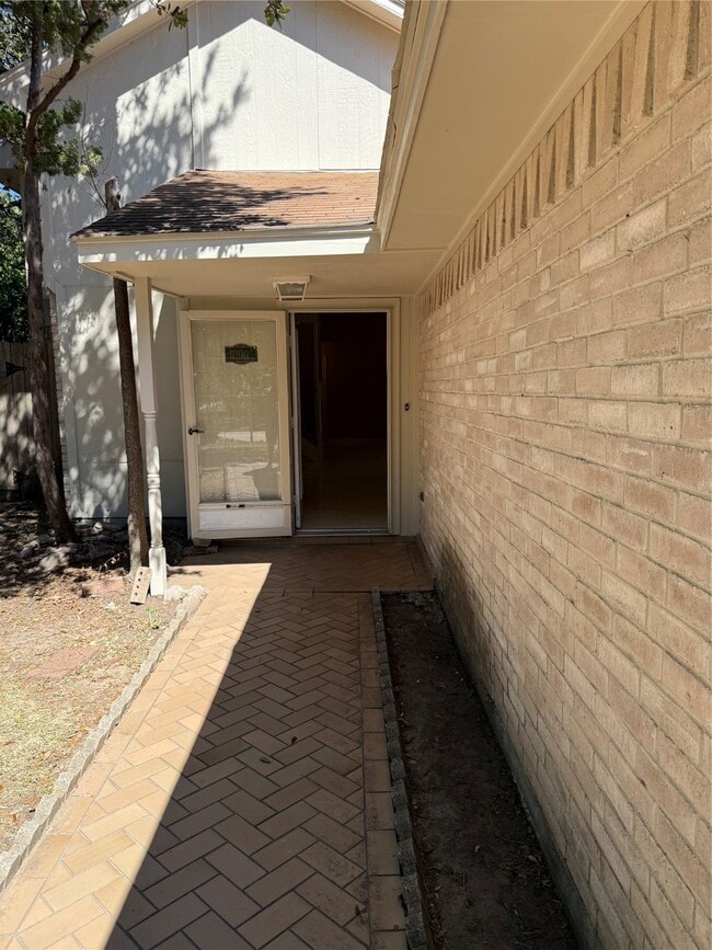 Building Photo - 10066 Sand Pass Ln