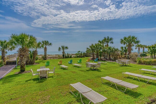 Building Photo - 2310 N Ocean Blvd