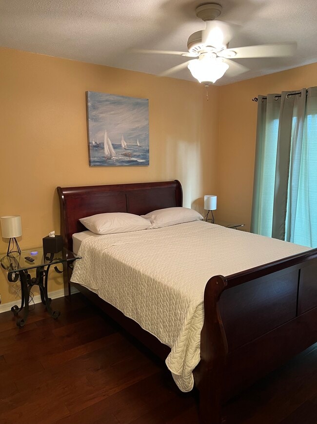 Building Photo - 105 Rio Del Mar St