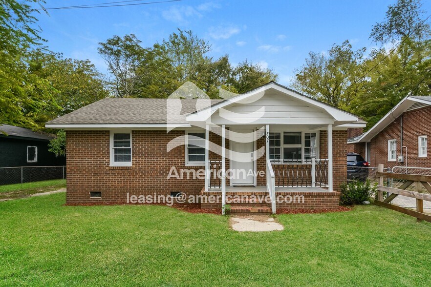 Primary Photo - 707 Wilma St