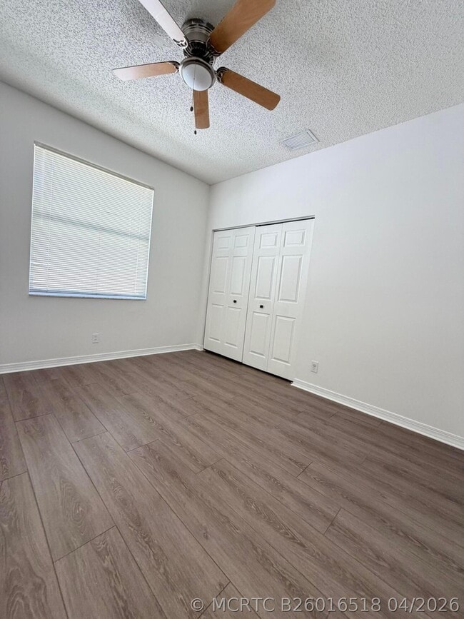 Building Photo - 133 Woodlake Cir