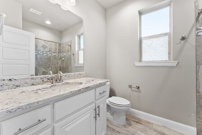 Building Photo - 6020 Sunny Stone Dr