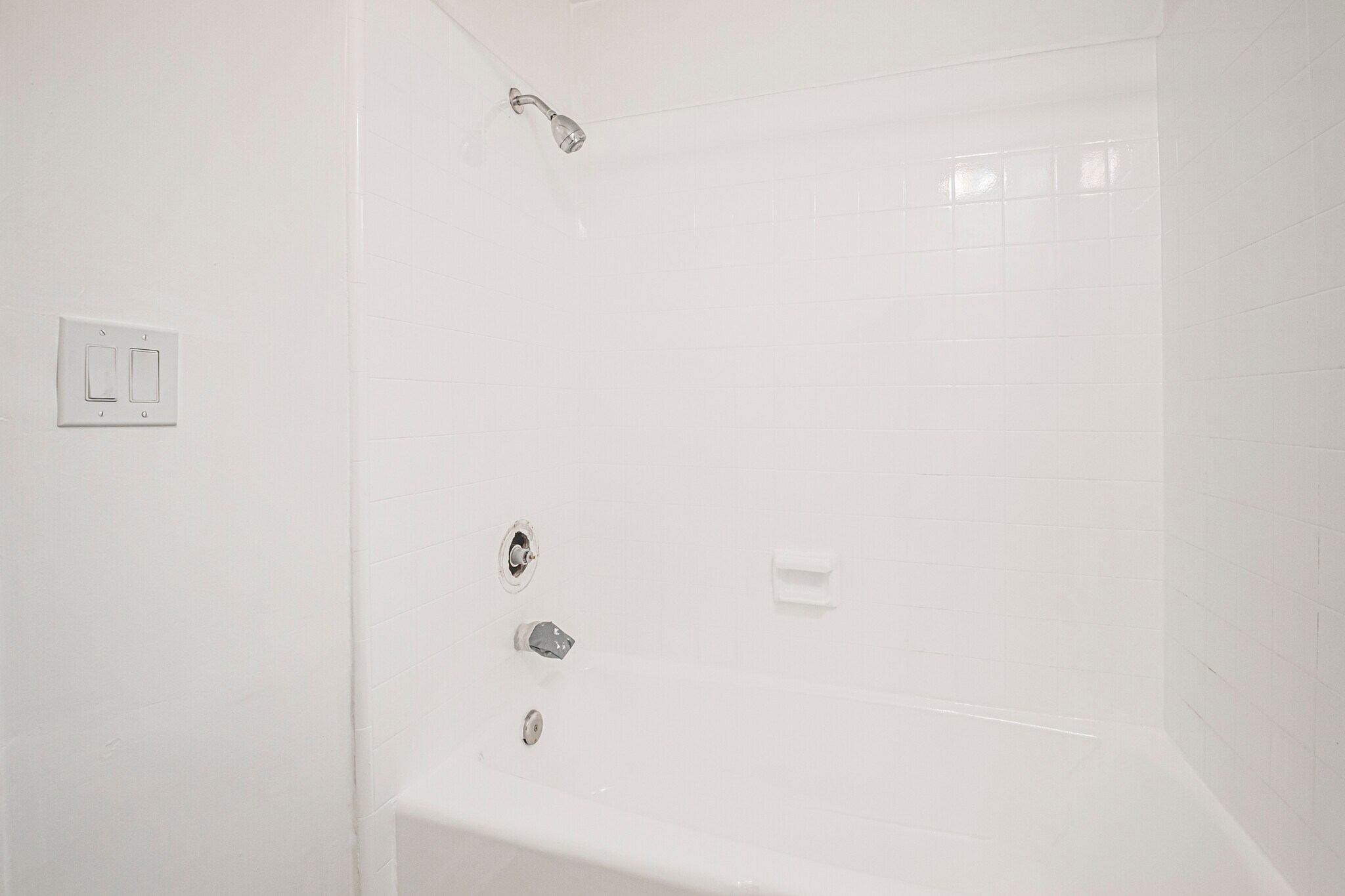 Building Photo - 5837.5A 88th St