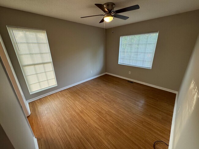 Building Photo - 4 Bed/2 Bath near downtown Clayton