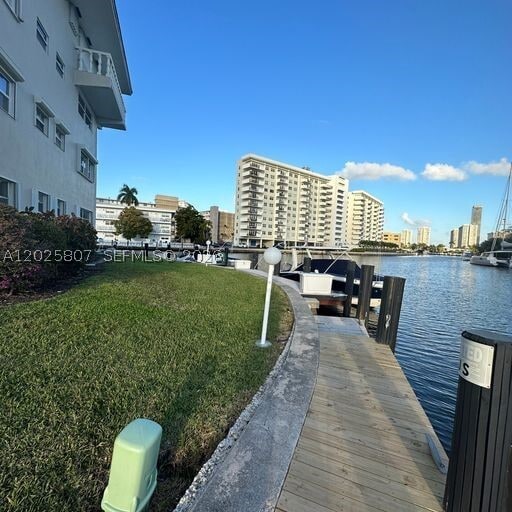 Building Photo - 440 Paradise Isle Blvd