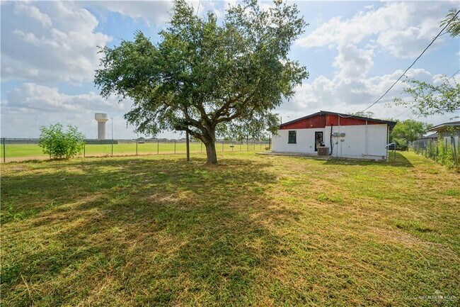 Building Photo - 3903 E Lopez Dr