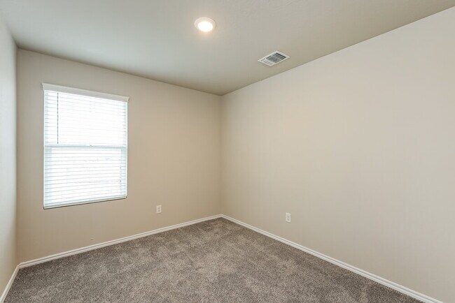 Building Photo - 5606 Basilica Pl