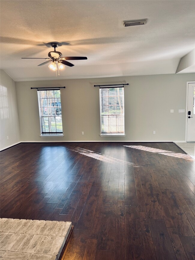 Building Photo - 75 E Village Knoll Cir