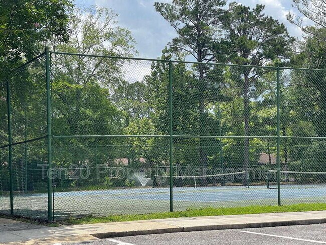 Building Photo - 2525 Norris Rd