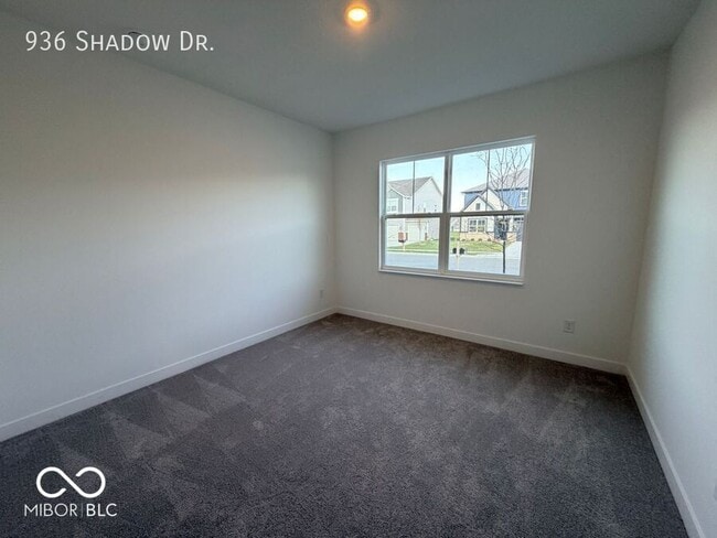 Building Photo - 936 Shadow Dr