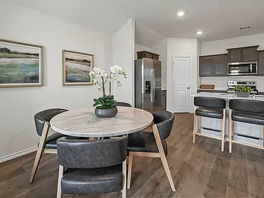 Building Photo - 501 Pineywood Trl