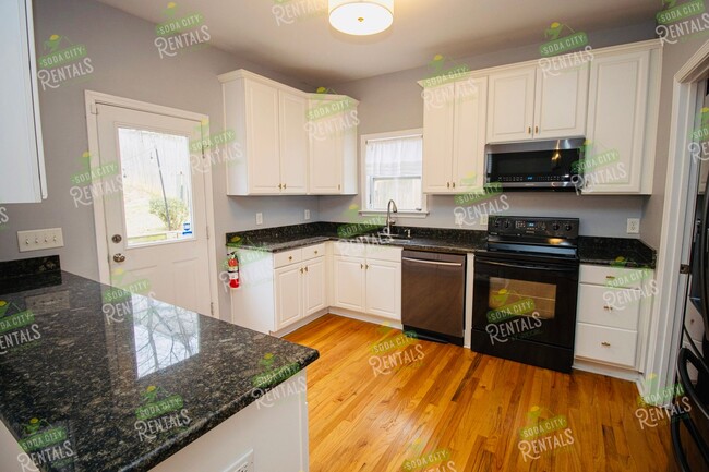 Building Photo - Available Now for Immediate Move In OR Pre...