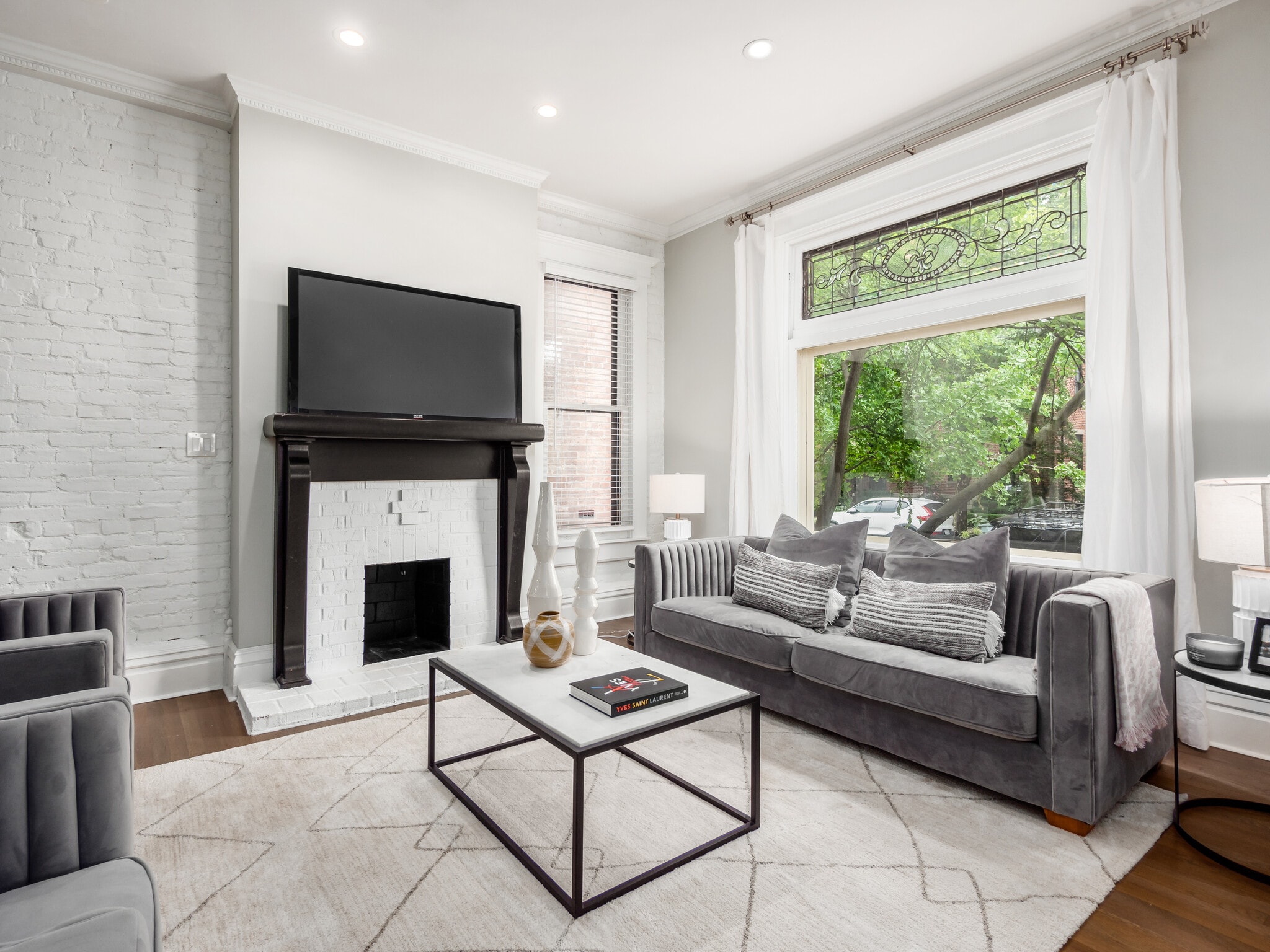 Living Room - 926 City Park Ave