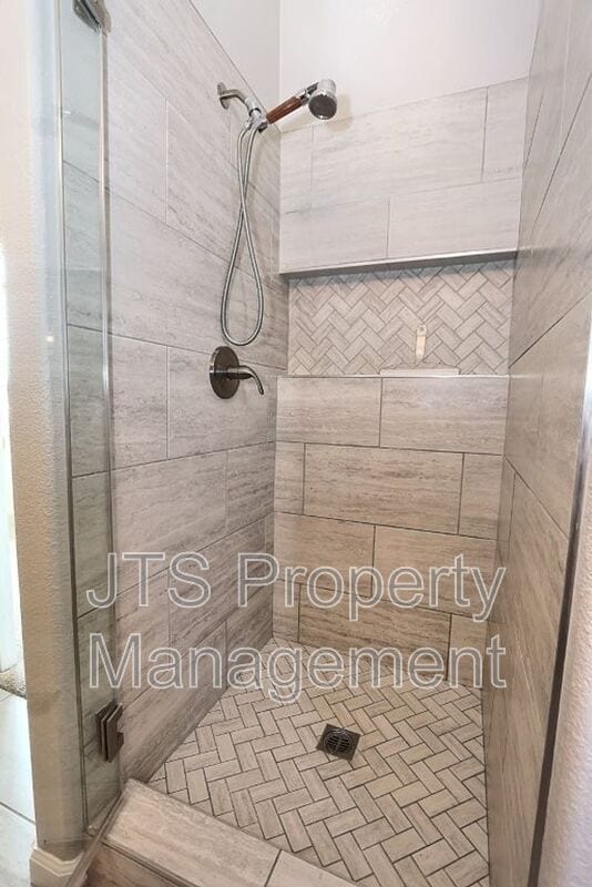 Building Photo - 3232 Balada Way