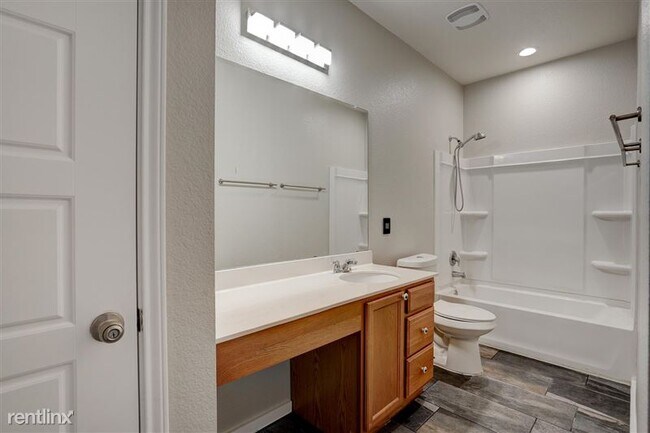 Building Photo - 230 Telluride Dr
