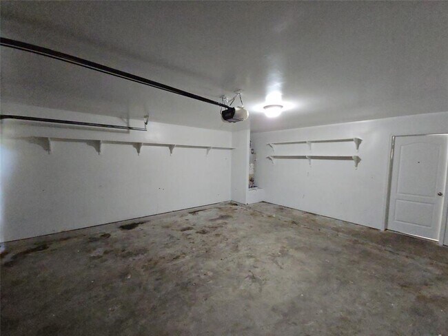 Building Photo - 1306 Squire Dr