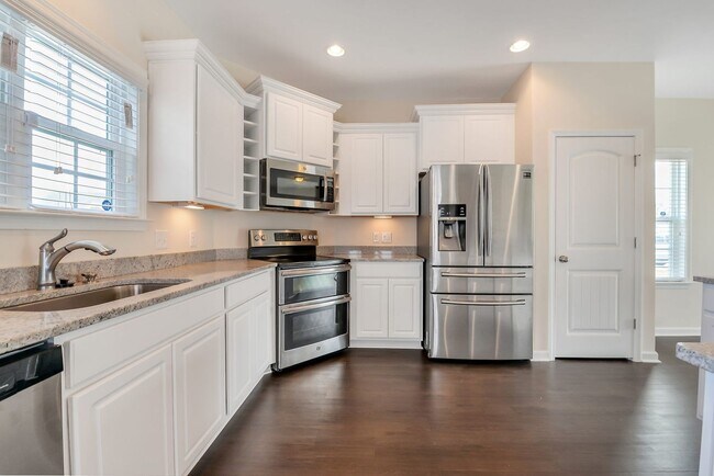 Building Photo - Available Soon!