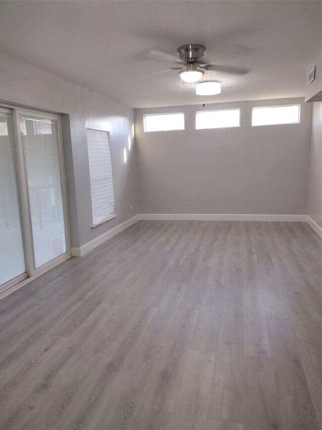 Building Photo - 7514 Wovenwood Ln