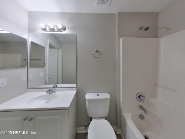 Building Photo - 4138 Clearbrook Cove Rd