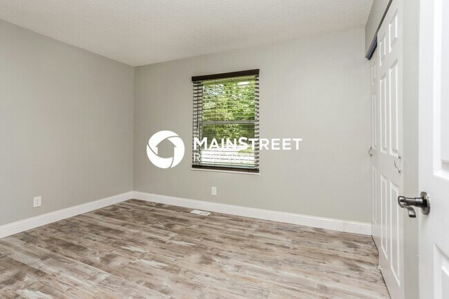 Building Photo - 3 Bedroom Pet-Friendly Home in ARNOLD, MO with Main Street Renewal