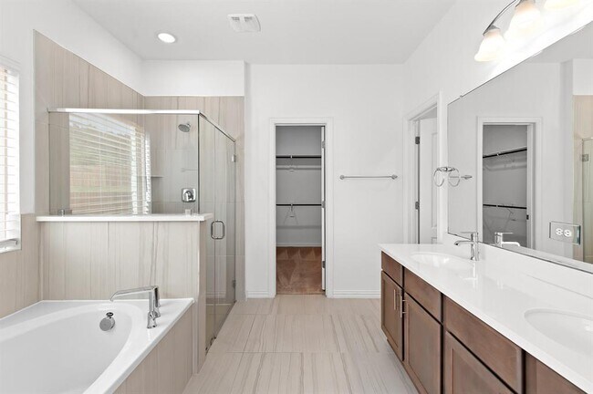 Building Photo - 1128 Ridge Runner Dr