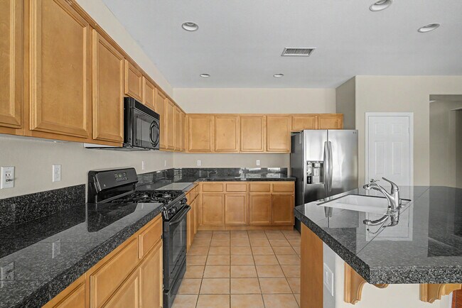 Building Photo - 60177 Angora Ct