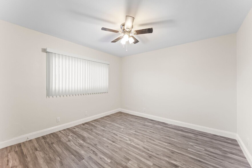 Building Photo - 14525 Albers St