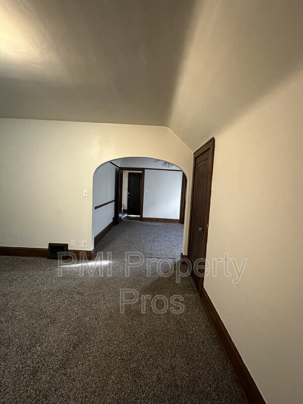 Building Photo - 3040A N 59th St