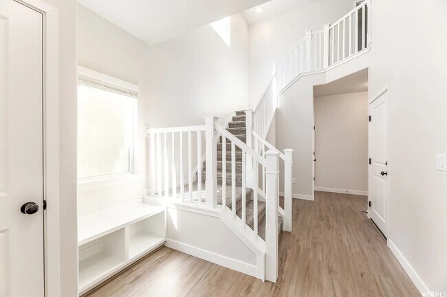 Building Photo - 12842 S Quail Lake Dr