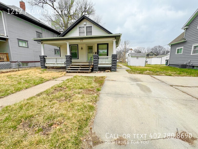 Building Photo - 1212 Plum St