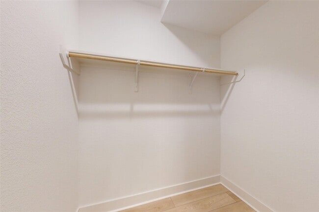 Building Photo - 3113 Somerset Levens Ln