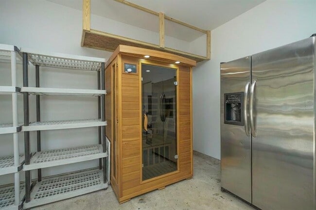 Building Photo - 4501 Whispering Valley Dr