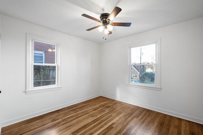 Building Photo - FULLY RENOVATED BEDROOM IN MUNHALL! LEASE ...