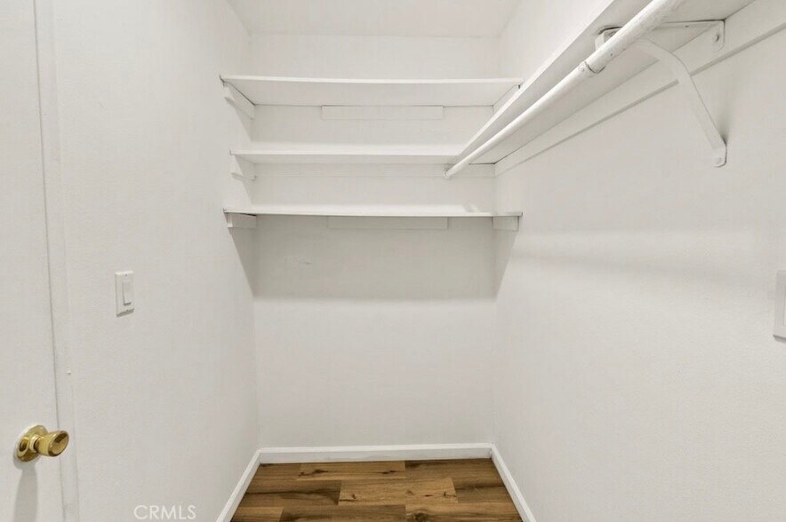 Building Photo - 18620 Hatteras St