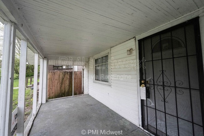 Building Photo - 1331 W 34th St