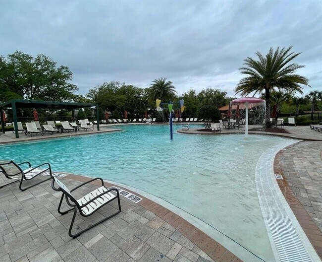 Building Photo - 1533 Quinta Rd