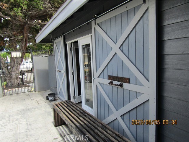 Building Photo - 1760 N Glenview Ave