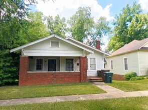Building Photo - 1313 4th Terrace W