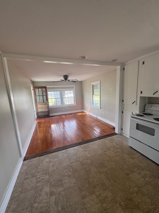 Building Photo - 4274 SC-20