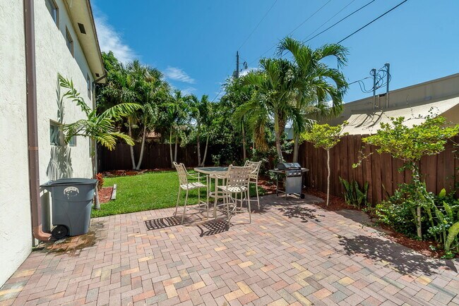 Building Photo - 308 Southwind Ct
