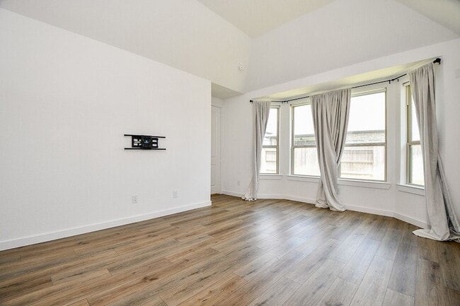 Building Photo - 943 Malibu Shr Ln