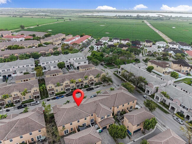 Building Photo - 9341 SW 171st Ct