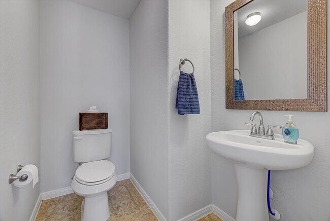 Building Photo - 4203 Bergamo Shores Dr