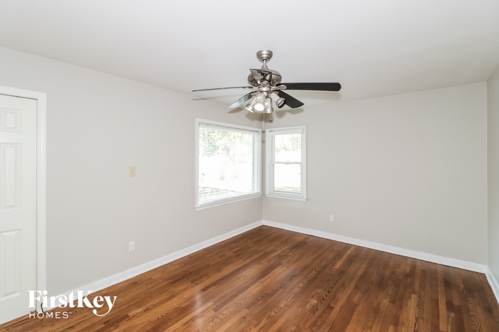 Building Photo - 4205 Charleswood Rd