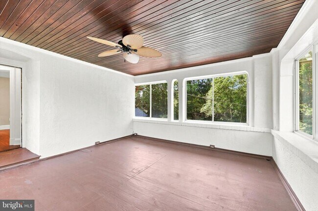 Building Photo - 490 Bancroft Rd