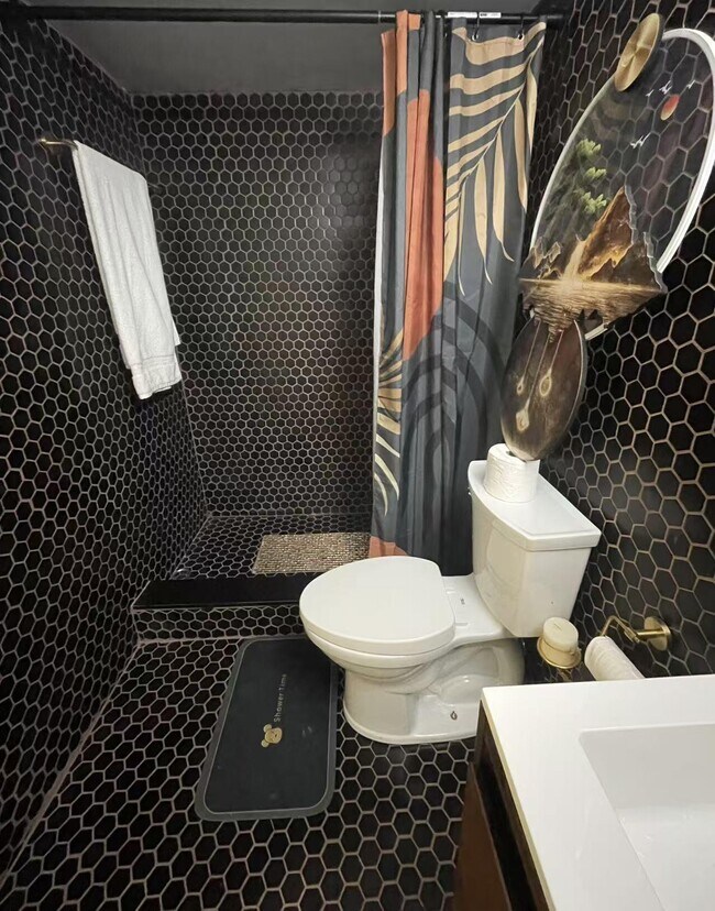 Building Photo - 500 Executive Center Dr