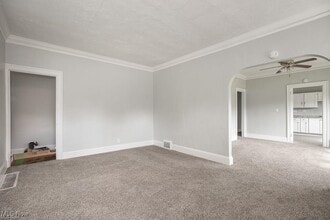 Building Photo - 9215 Yale Ave