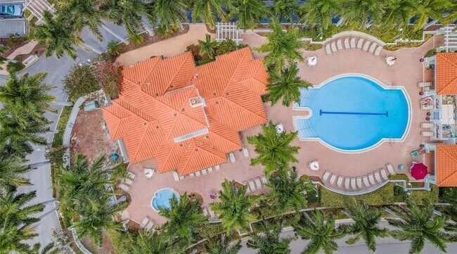 Building Photo - 6105 Bahia Del Mar Cir